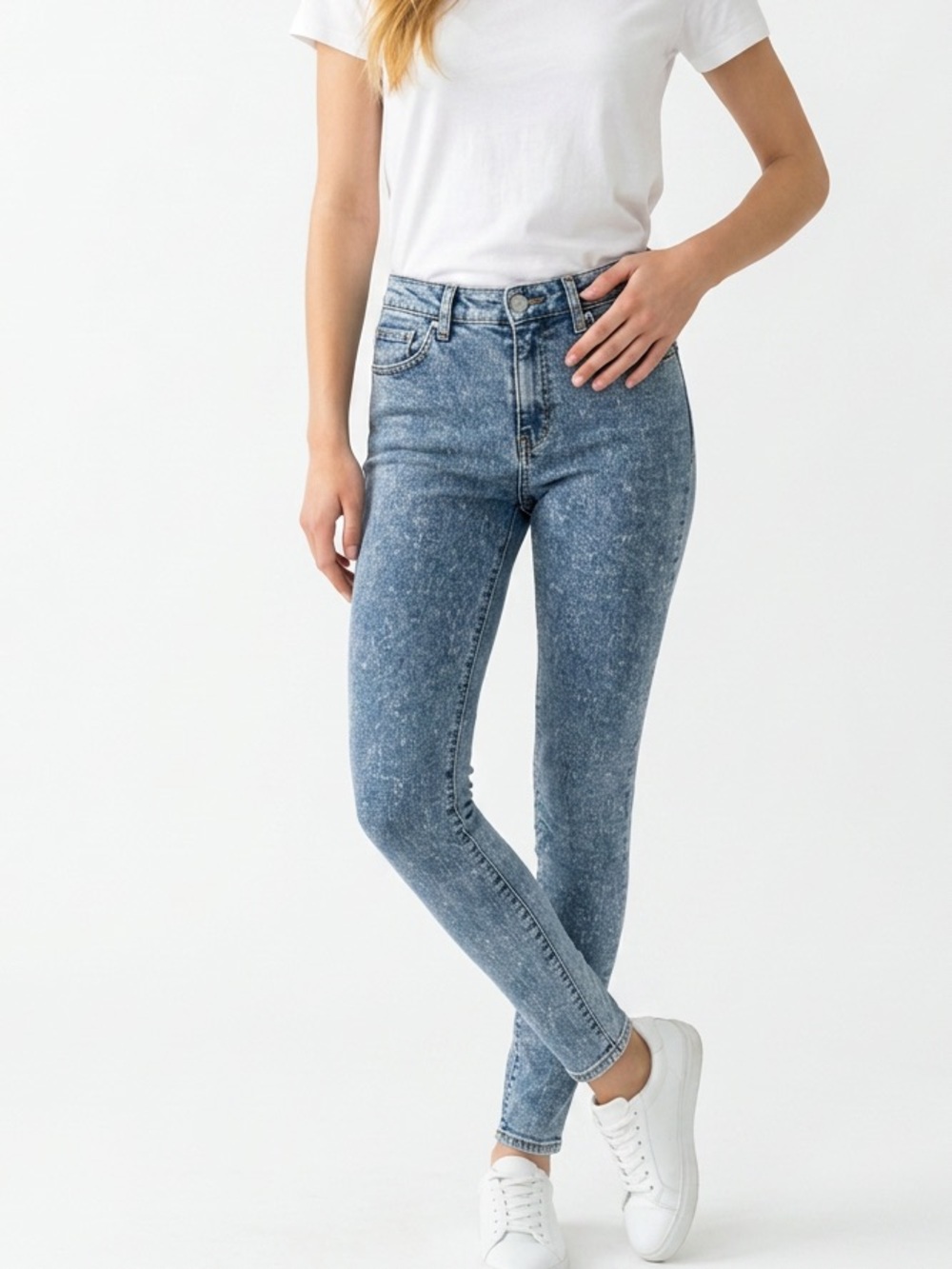 Levis 721 High Rise Skinny Women 28 Blue Paint Splatter Denim Jeans